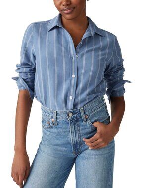 Levi's Women's Classic Fit Button-Front Shirt Size  S  XL